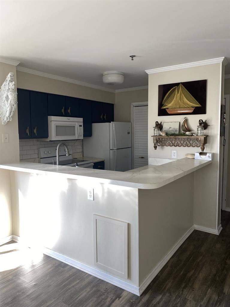 3 bed/3 bath condo