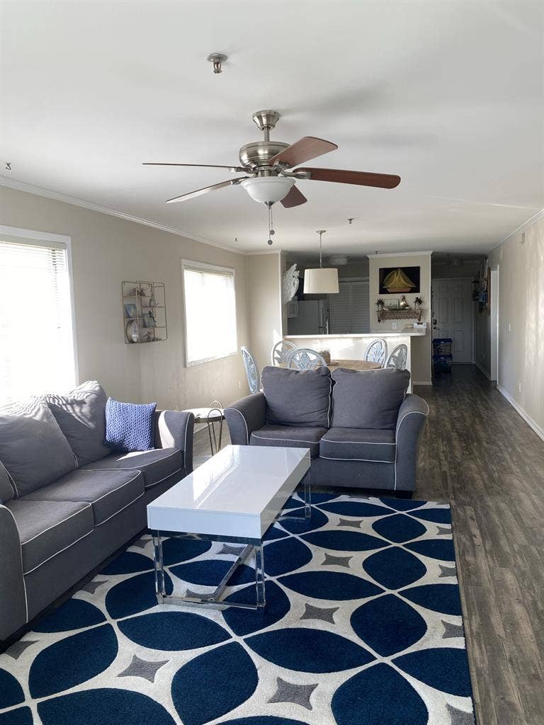 3 bed/3 bath condo