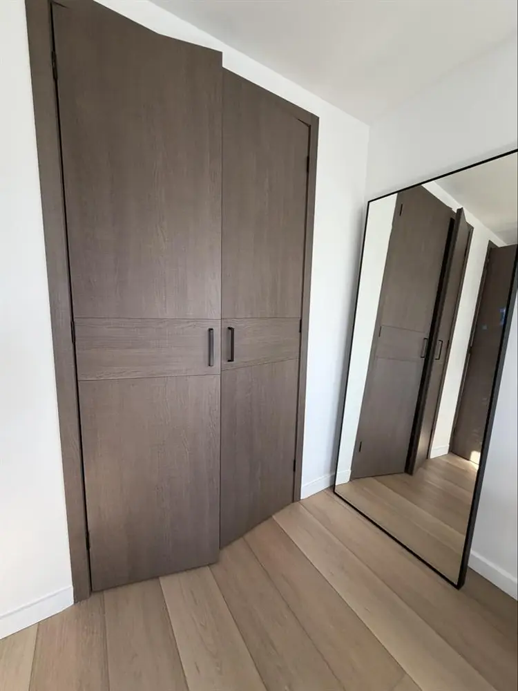 looking to replace roomate
