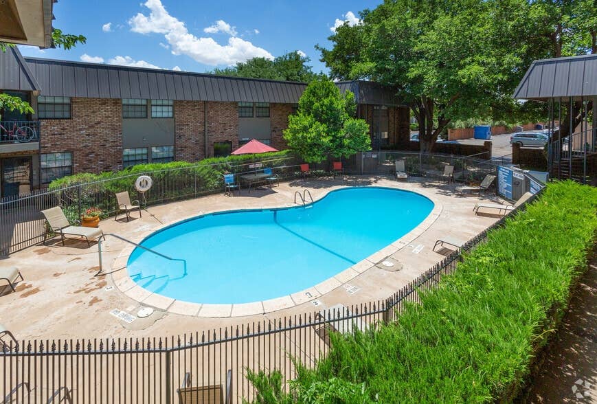 Looking for lease transfer