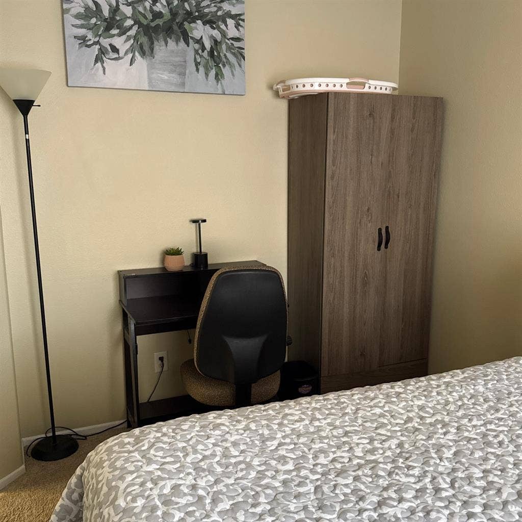 Cozy room in Victorville