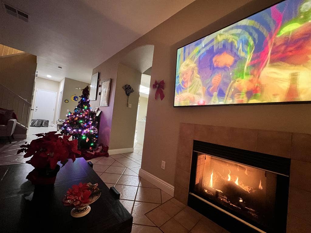 Room in 4 bed house gated community