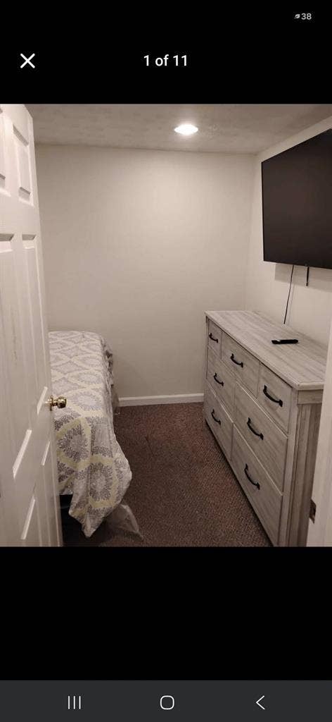 Female roommate wanted