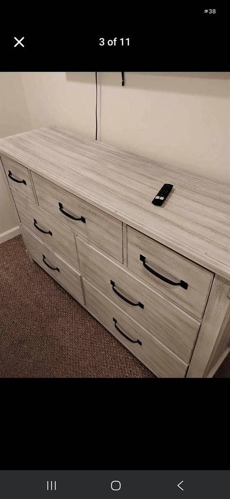 Female roommate wanted