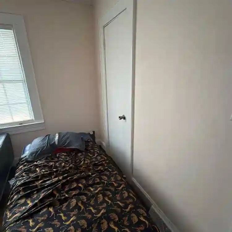 One bedrool for rent