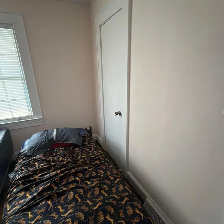 One bedrool for rent