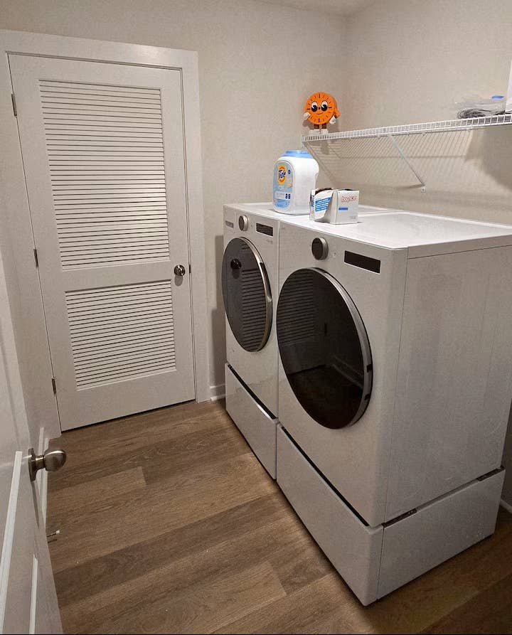Room available utilities included