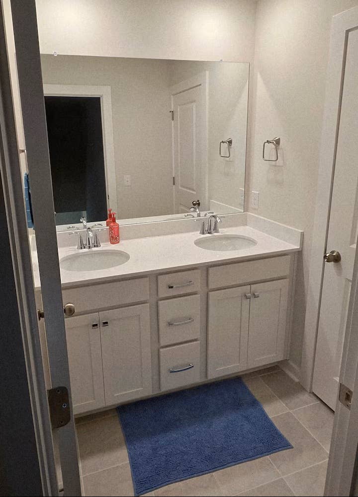 Room available utilities included
