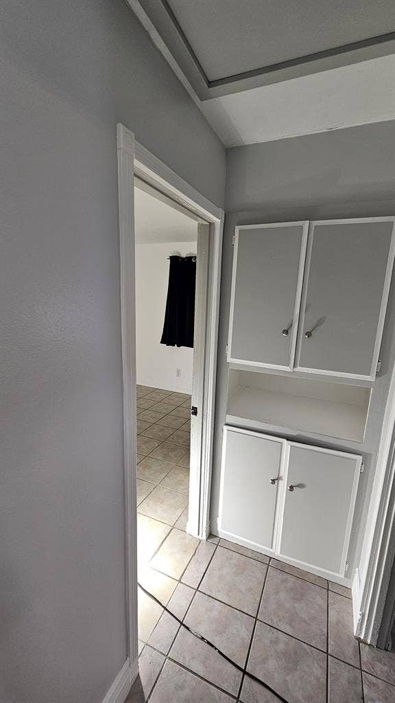Private Room, Shared Bathroom