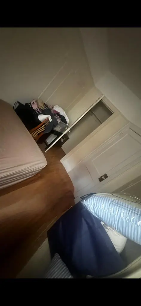 Bedroom for rent in Female apt