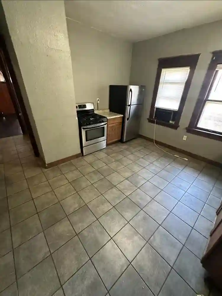 MOVE IN IMMEDIATELY!!!!!!