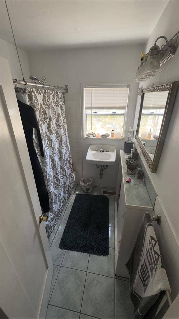 BDRM available in 2bd 1 bath home