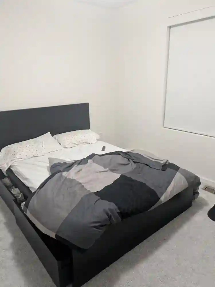 Bedroom w/bath available Northbrook