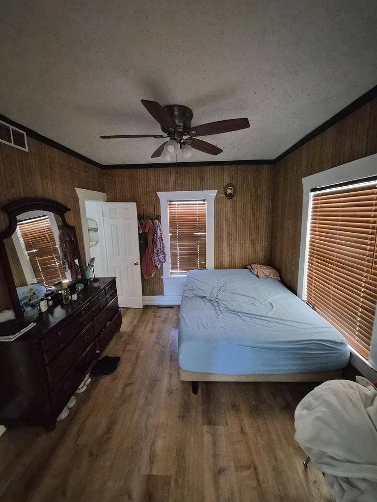 Private room for rent