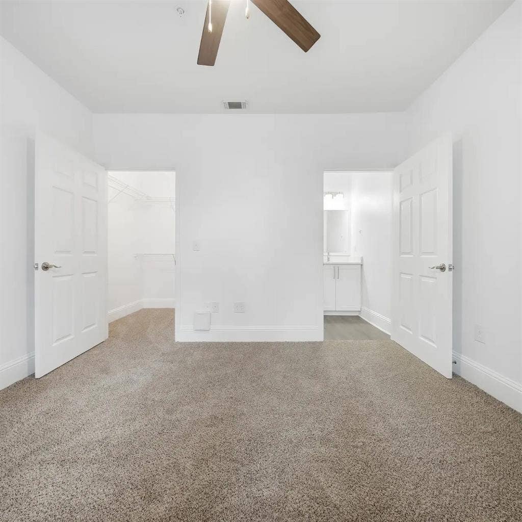 Relet available at Vue Tampa