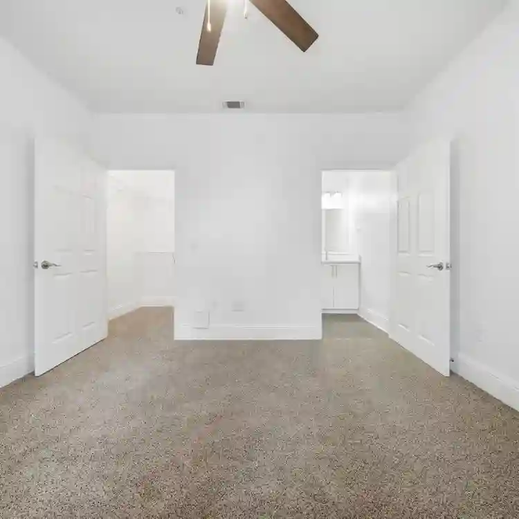 Relet available at Vue Tampa