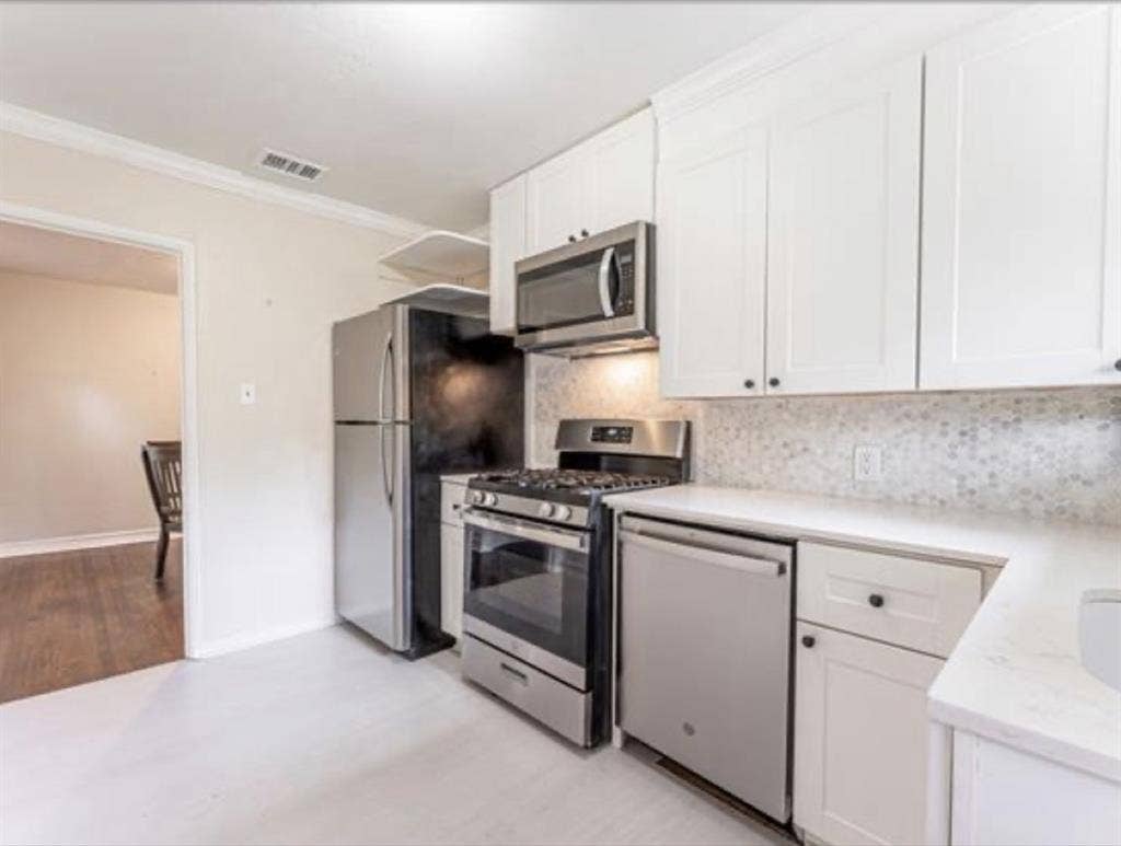 Best location! $400 off first month