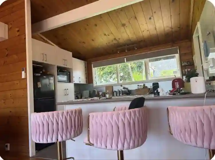 Huge 35m2 Room – Private Entrance