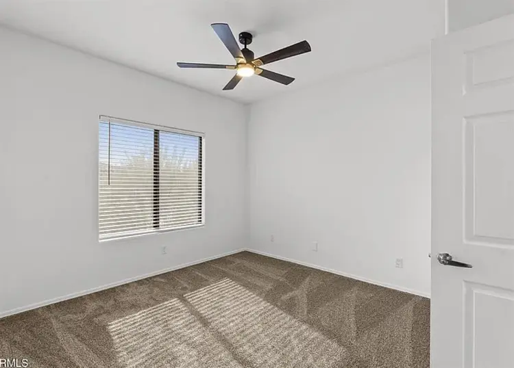 Fully Furnished Room!