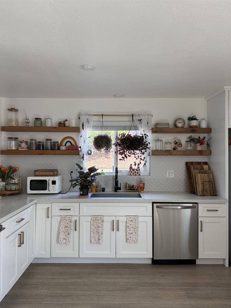 Private bedroom & bathroom near UCR