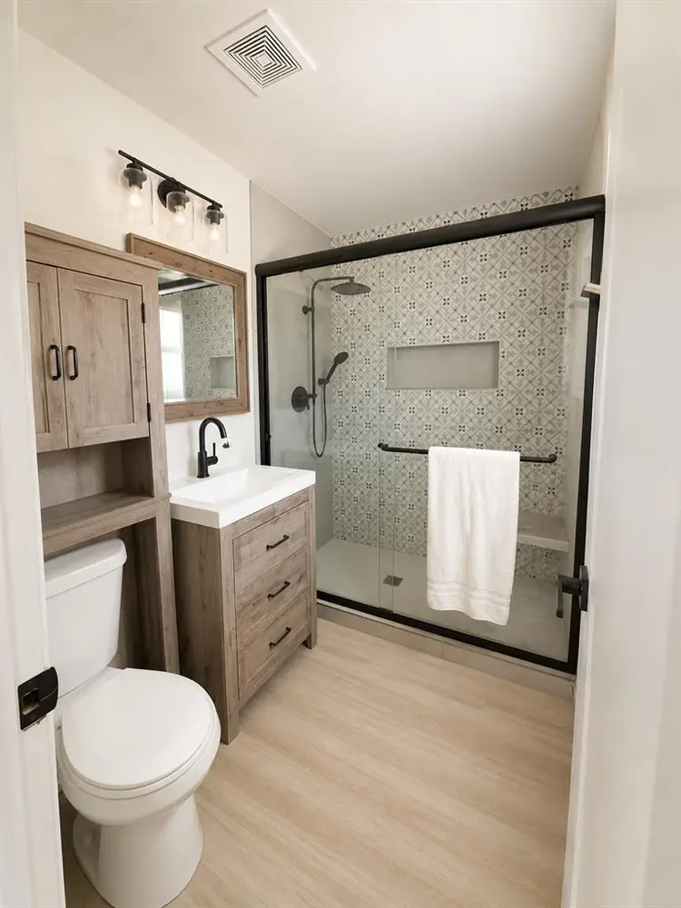 Private bedroom & bathroom near UCR