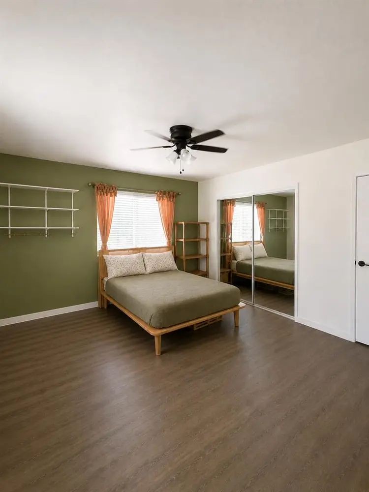 Private bedroom & bathroom near UCR