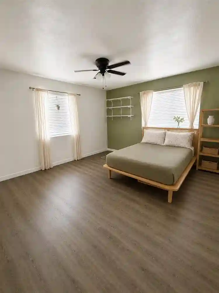 Private bedroom & bathroom near UCR