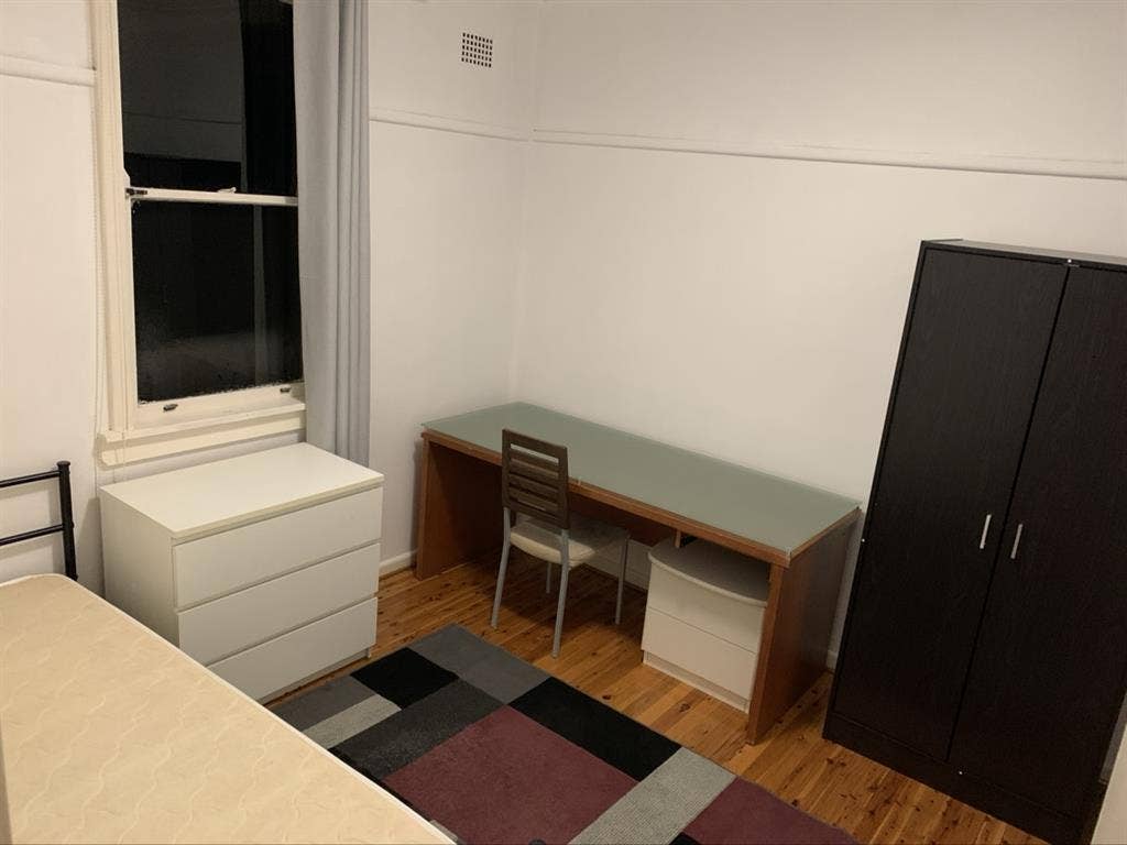 $245 a week room, share house