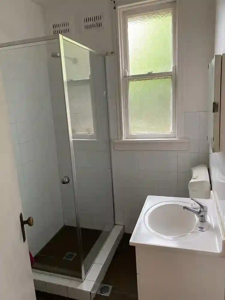 $245 a week room, share house