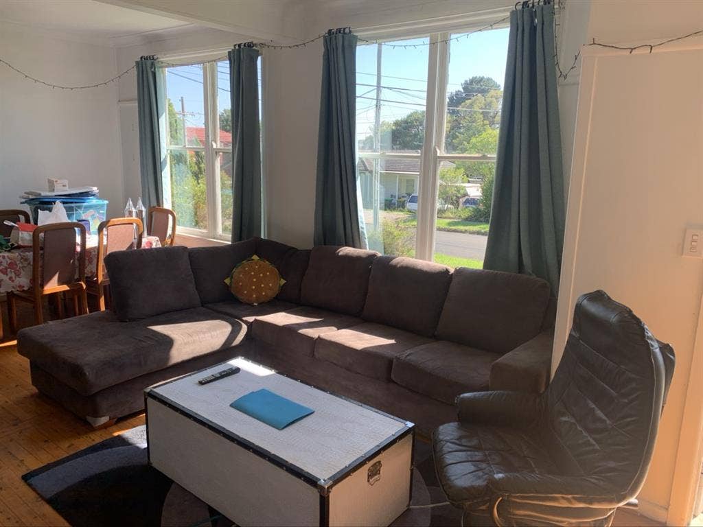 $245 a week room, share house