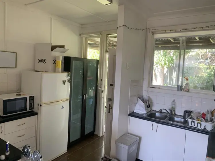 $245 a week room, share house