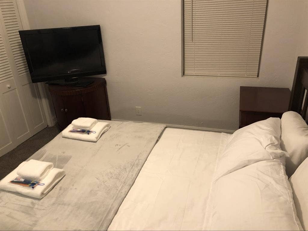 Private room for rent