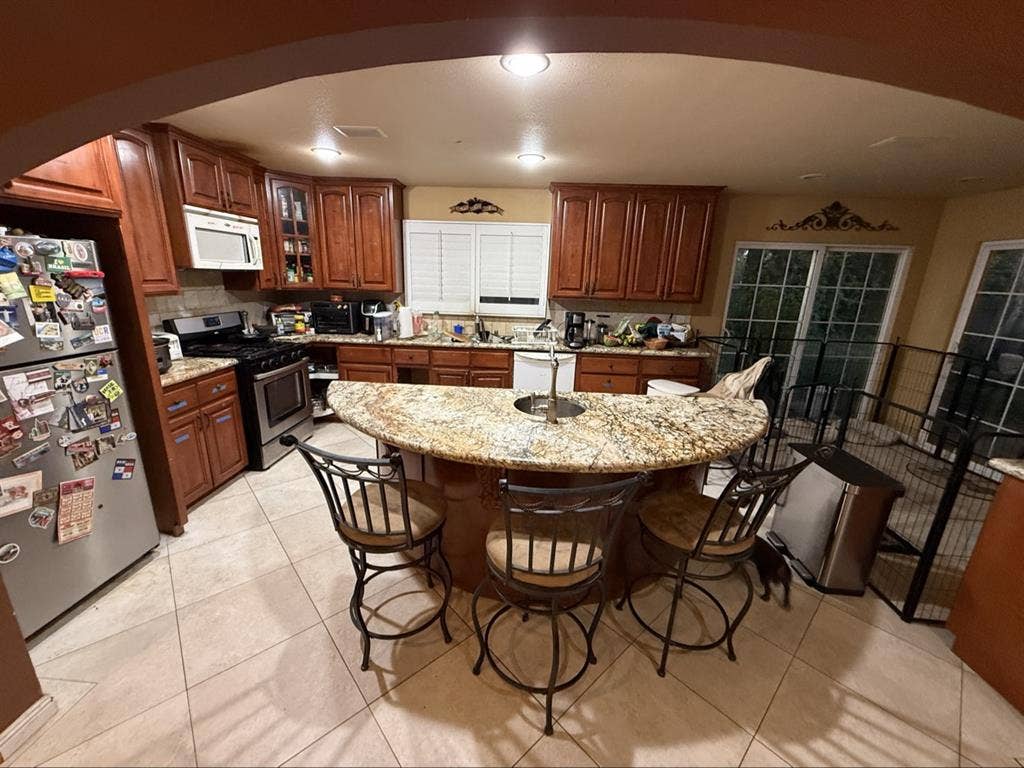 Room for rent in a house