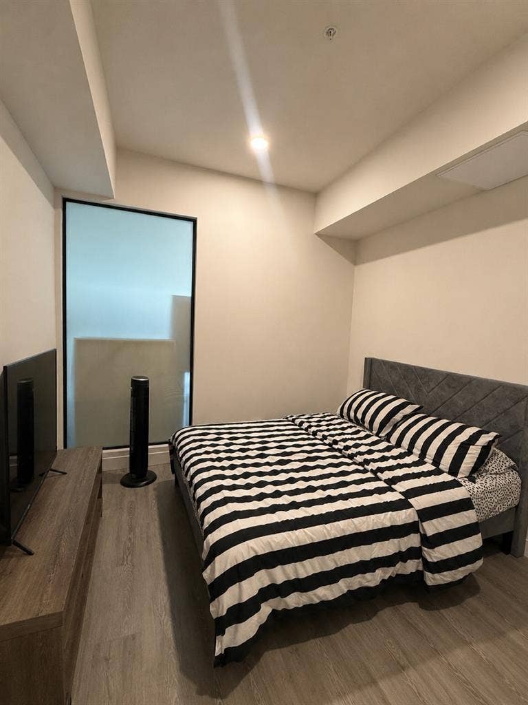 DOWNTOWN LA ROOM AVAILABLE -1800/Mo