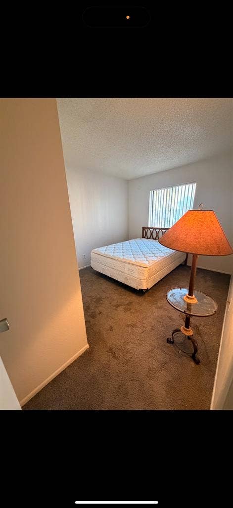 Room available for rent!