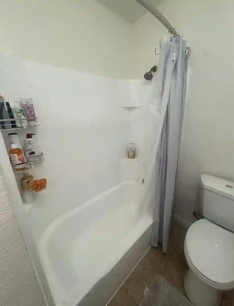 Private Bedroom in 3 bed 2 Bath