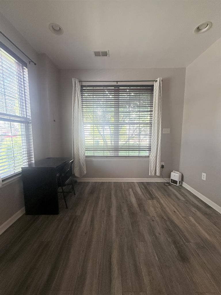 Private Studio for rent: $1,150