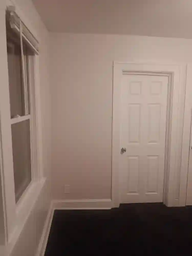 1 Room Available in 3Br 1Ba House