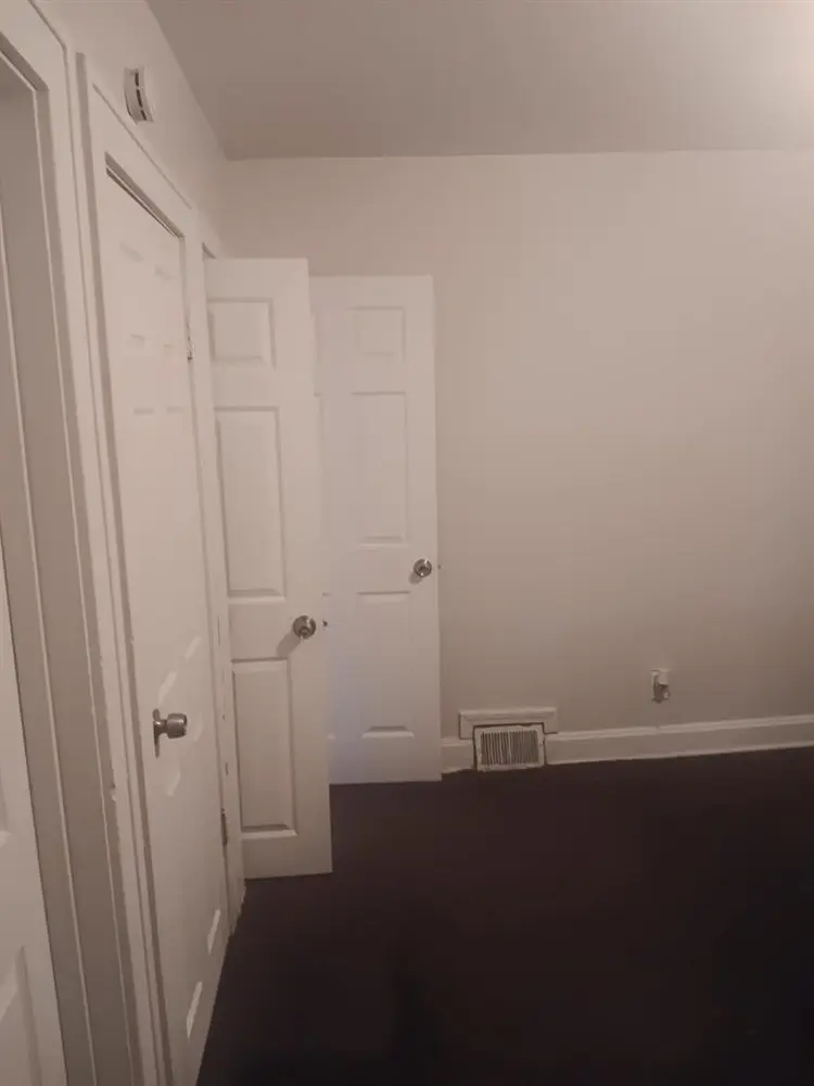 1 Room Available in 3Br 1Ba House