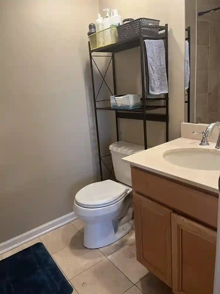 Cozy, Peaceful Room in Rogers Park