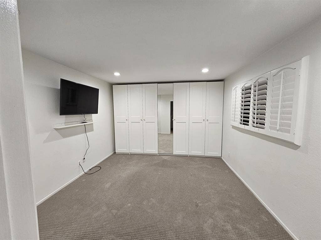 Great room in good area