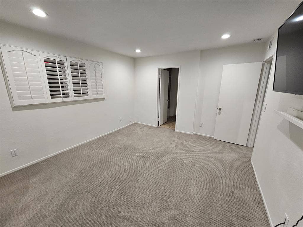 Great room in good area