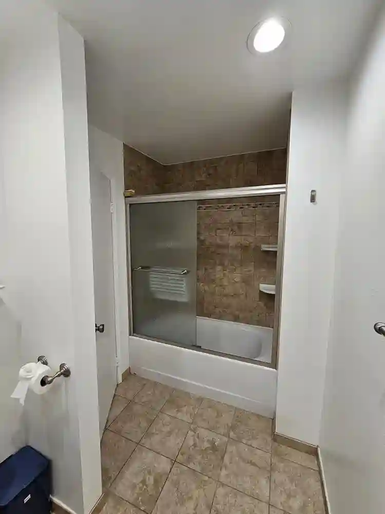 Great room in good area