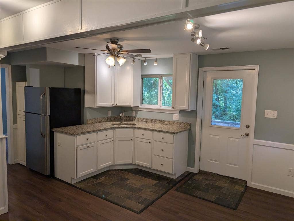  2 Bedroom 1 Bath:  $825/ month