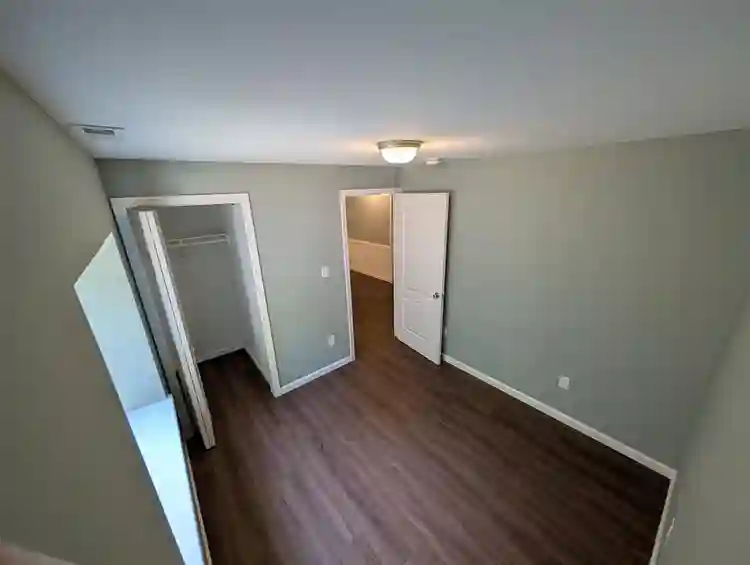 2 Bedroom 1 Bath: $825/ month
