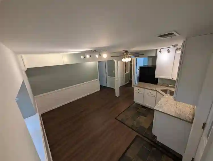 2 Bedroom 1 Bath: $825/ month
