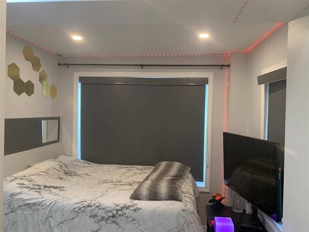 Looking for roommate.