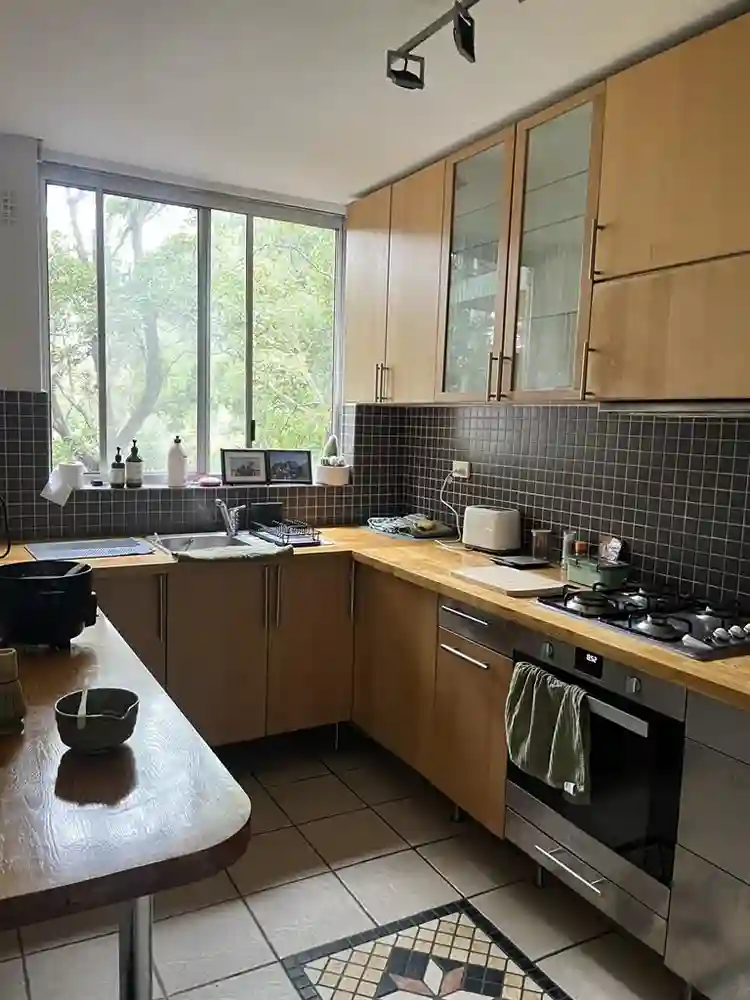 Room in Stanmore! 325$PW.
