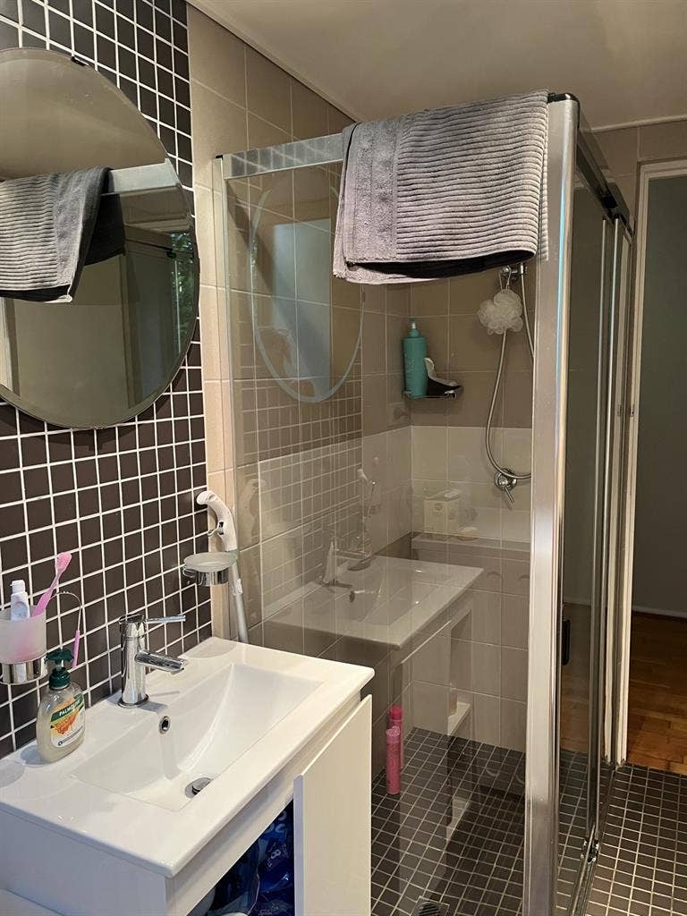 Room in Stanmore! 325$PW.