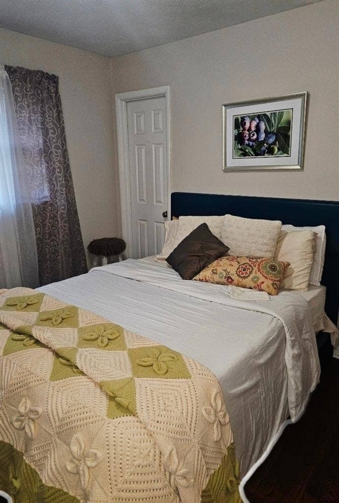 Room for Rent in SE Atlanta $800